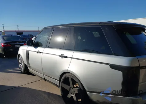 2014 Land Rover Range Rover 5.0L V8 Supercharged/5.0L V8 Supercharged Ebony Edition z USA, uszkodzony, nr VIN SALGS2EF8EA144553